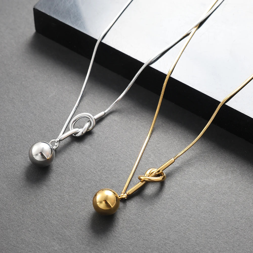 Colar Esfera Nodo Elegante